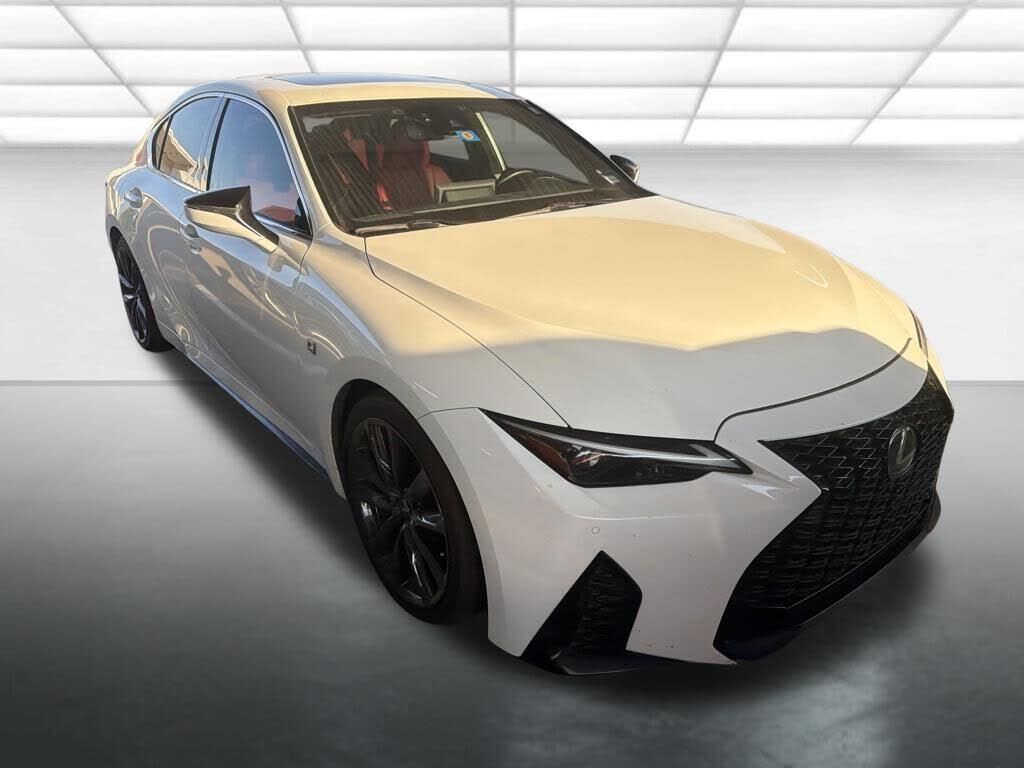 2023 LEXUS IS