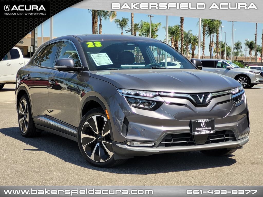 2023 VINFAST VF 8