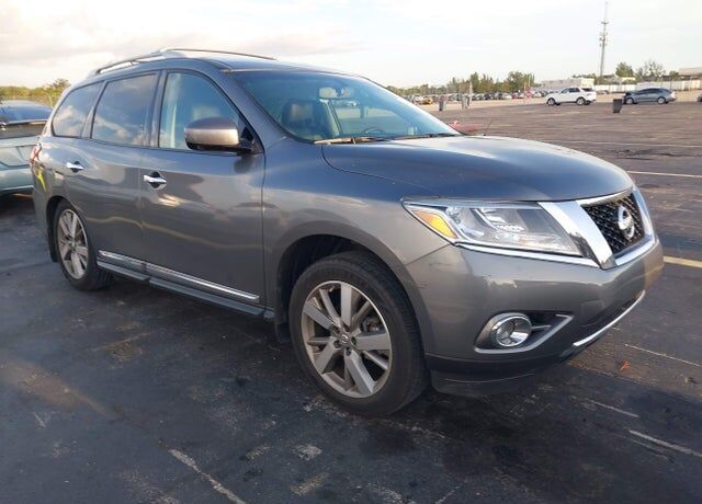 2015 NISSAN Pathfinder