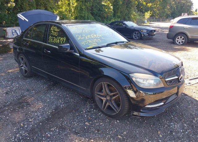 2011 MERCEDES-BENZ C-Class