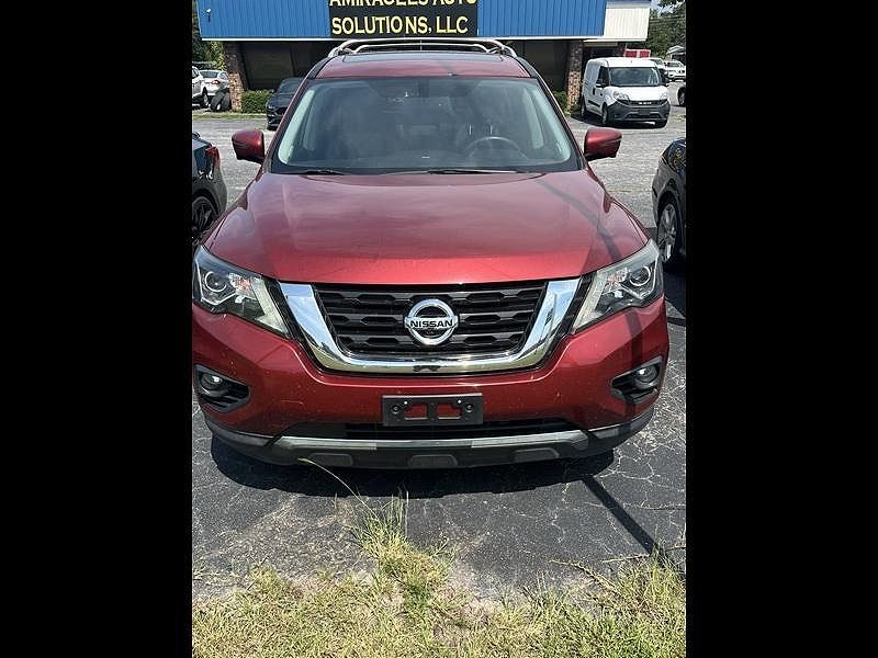 2017 NISSAN Pathfinder
