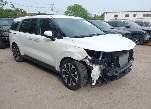 2024 KIA Carnival