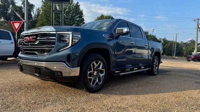 2024 GMC Sierra