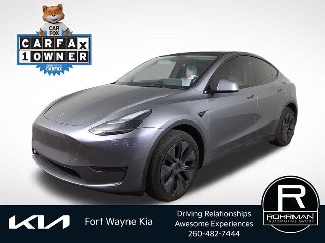 2025 TESLA Model Y