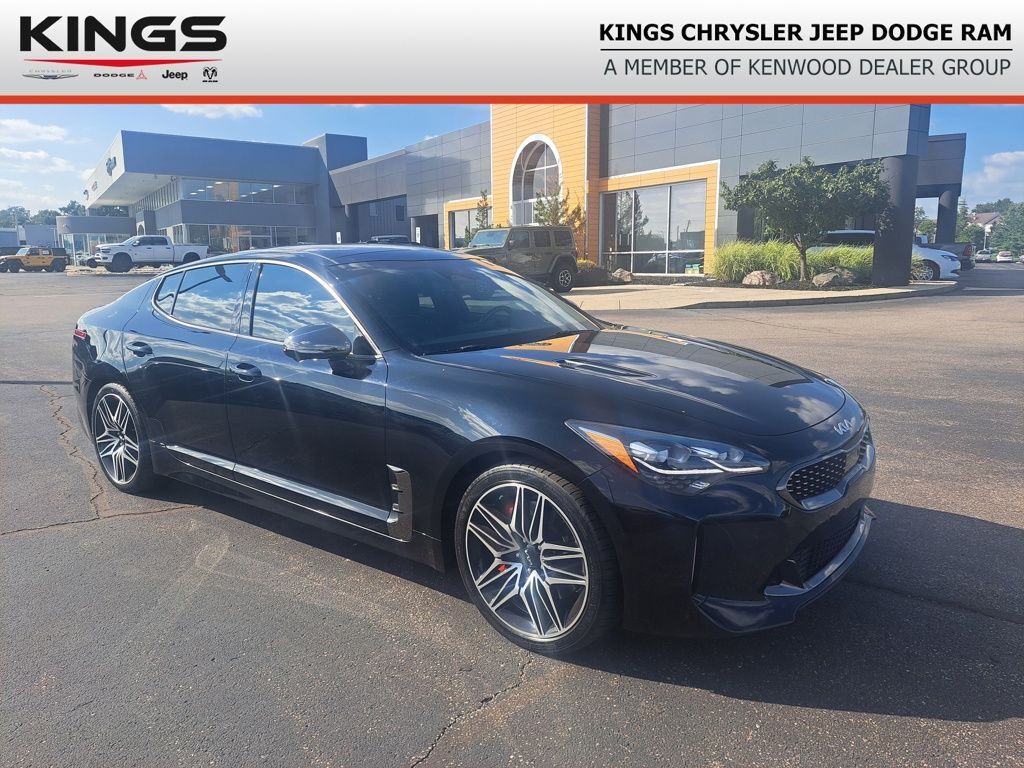 2022 KIA Stinger
