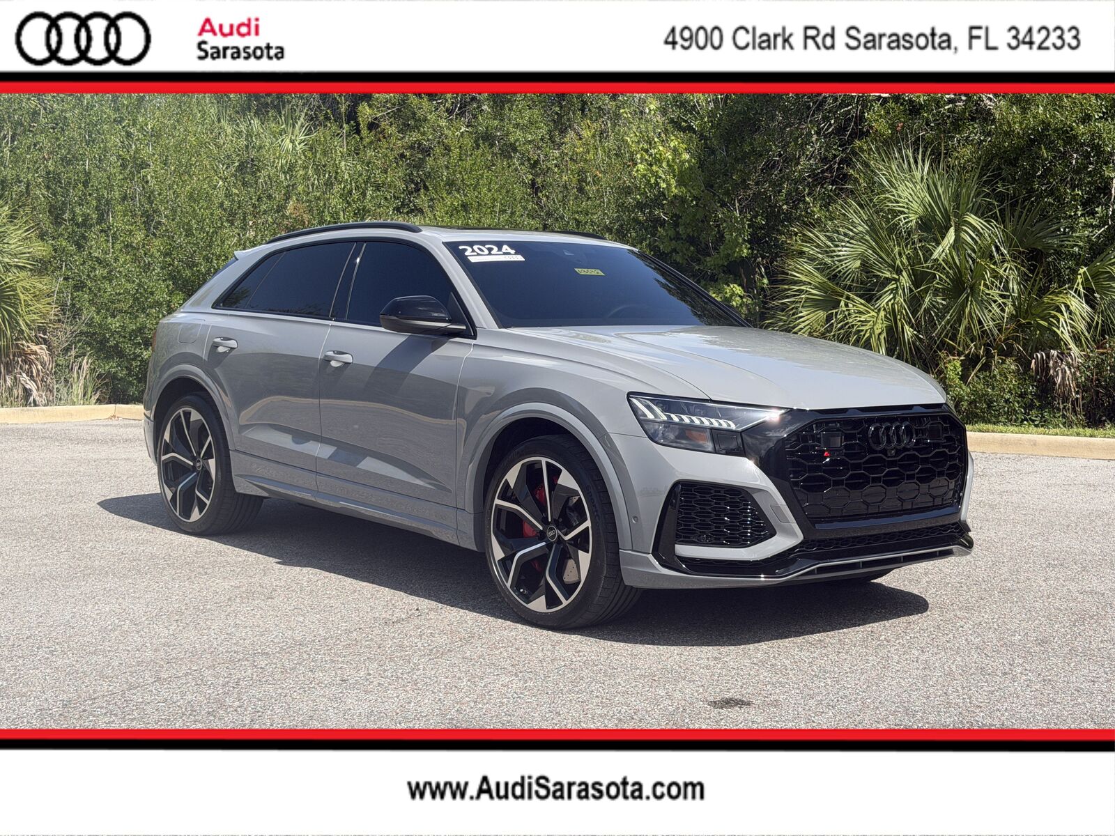 2024 AUDI RS Q8