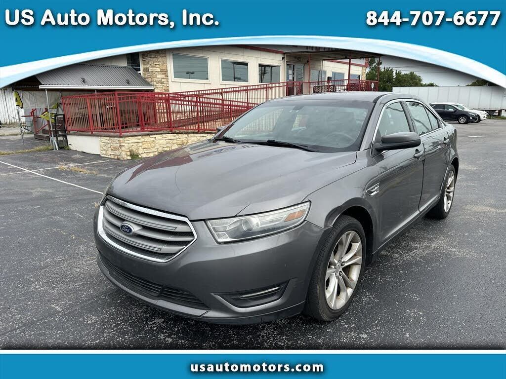 2013 FORD Taurus