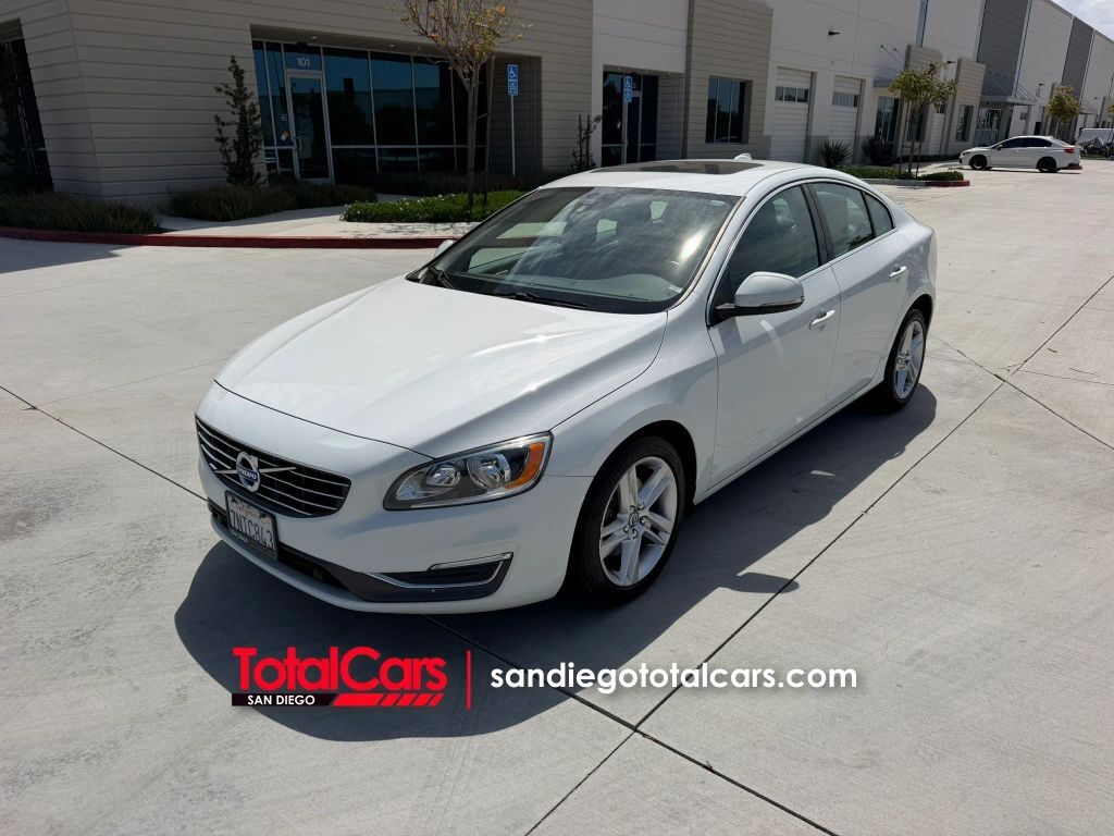 2015 VOLVO S60