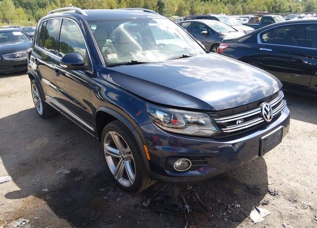 2015 VOLKSWAGEN Tiguan
