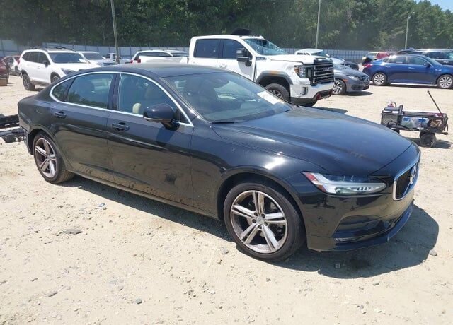 2018 VOLVO S90