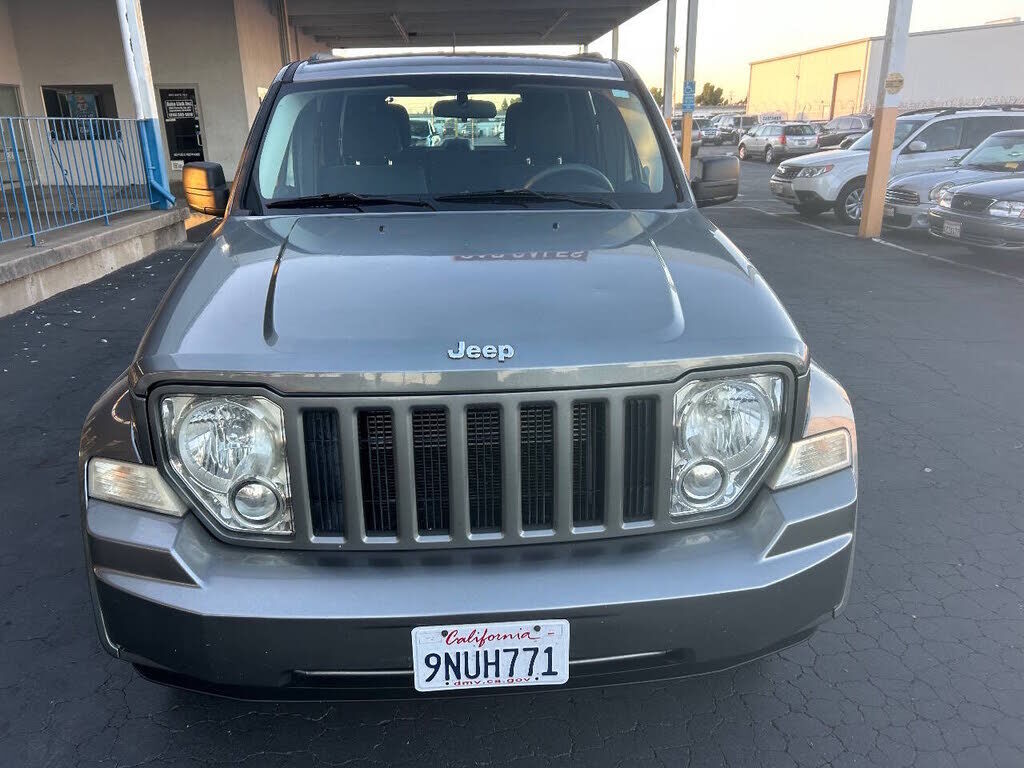 2012 JEEP Liberty