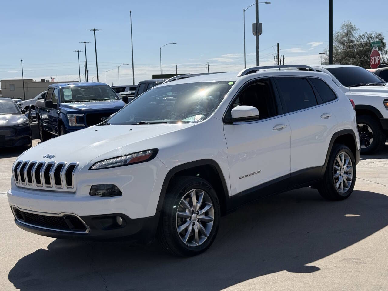 2017 JEEP Cherokee
