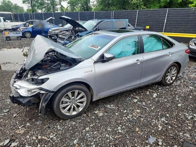 2017 TOYOTA Camry