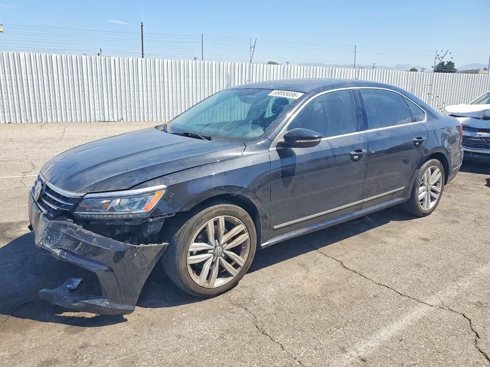 2017 VOLKSWAGEN Passat