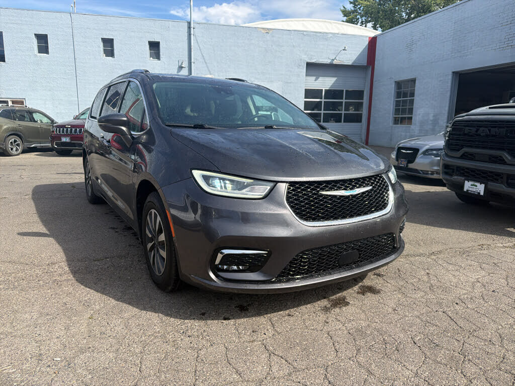 2021 CHRYSLER Pacifica