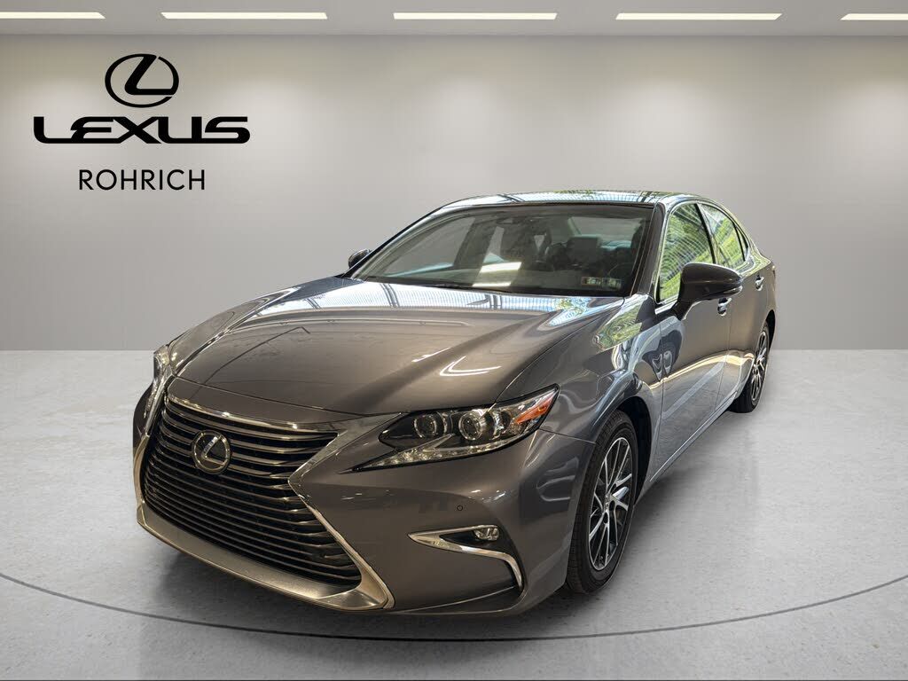 2016 LEXUS ES