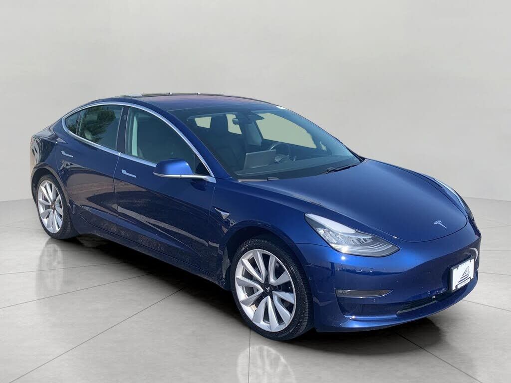 2018 TESLA Model 3