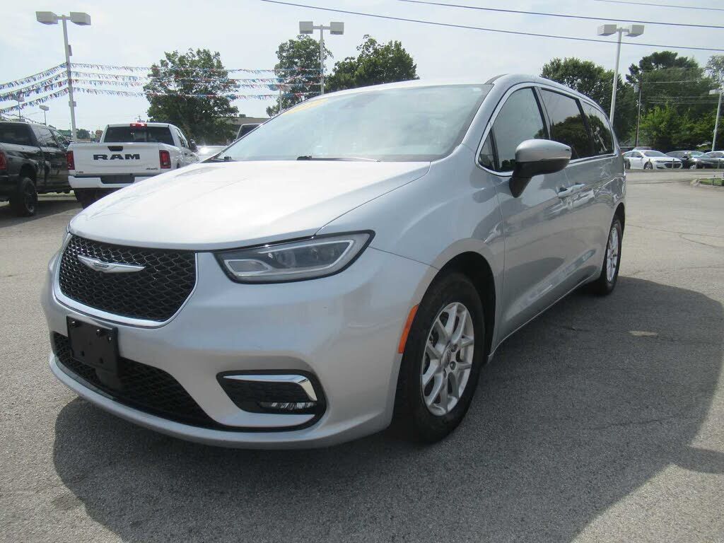 2023 CHRYSLER Pacifica