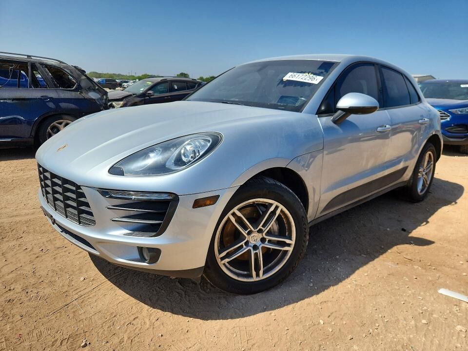 2015 PORSCHE Macan