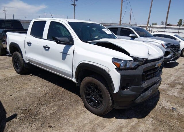 2024 CHEVROLET Colorado