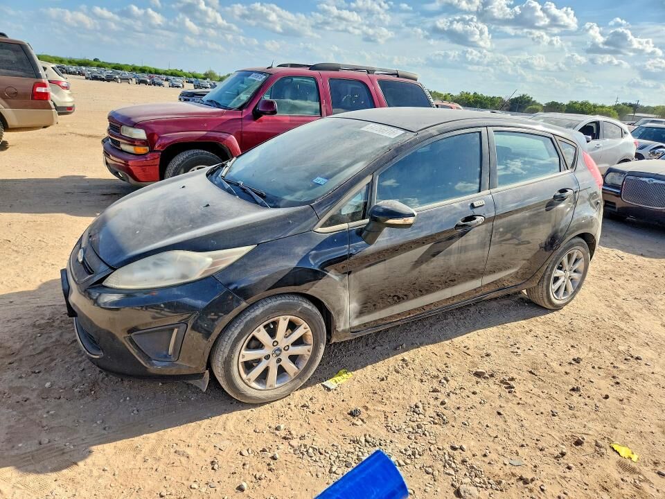2013 FORD Fiesta