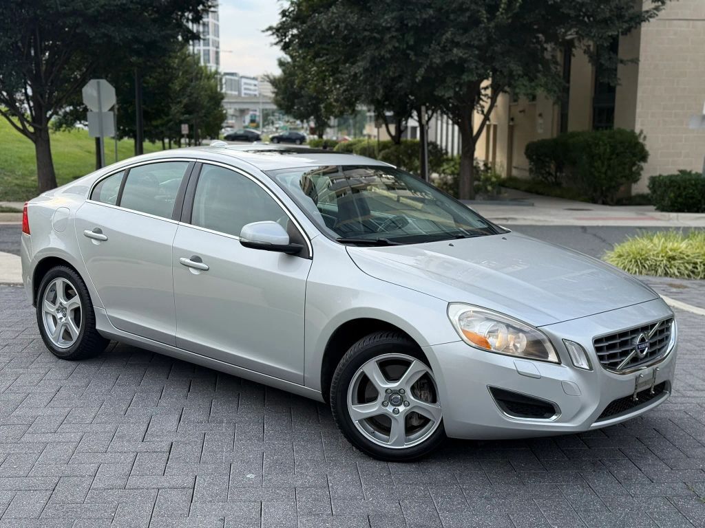 2012 VOLVO S60