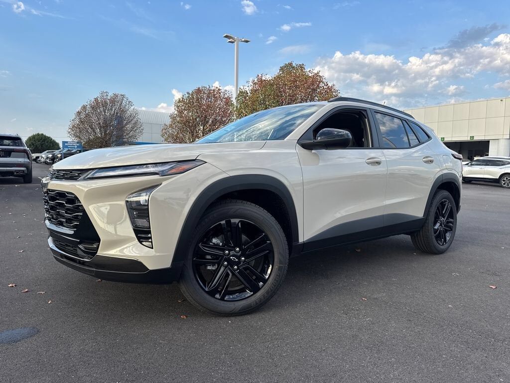 2026 CHEVROLET Trax