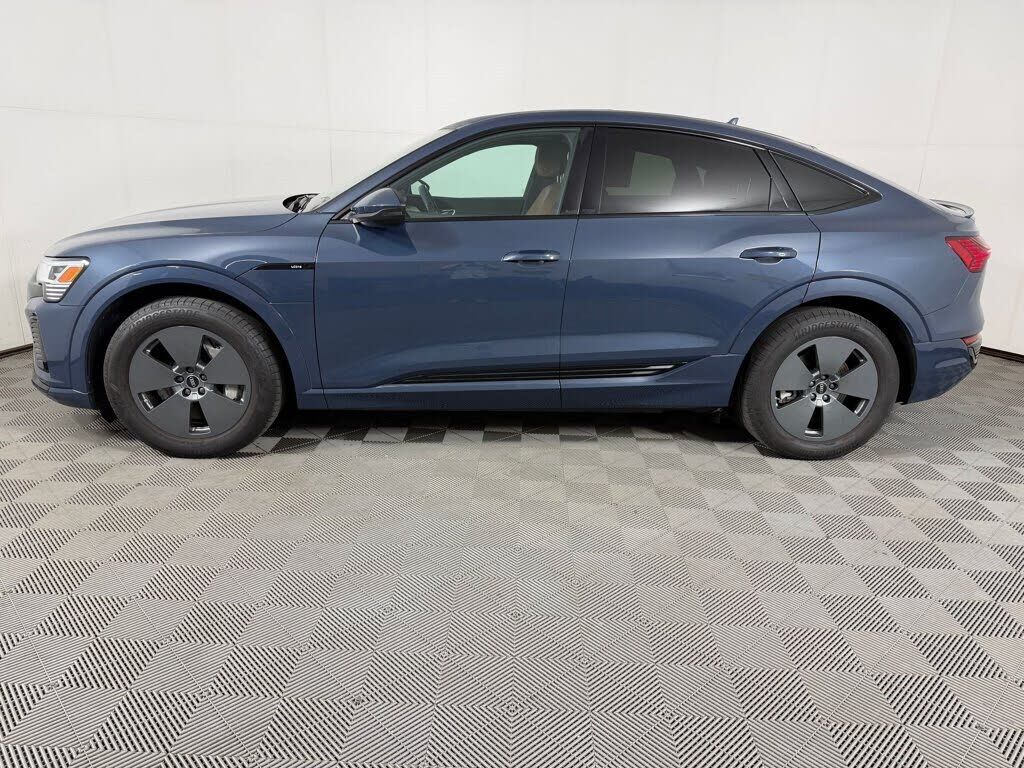 2024 Audi Q8