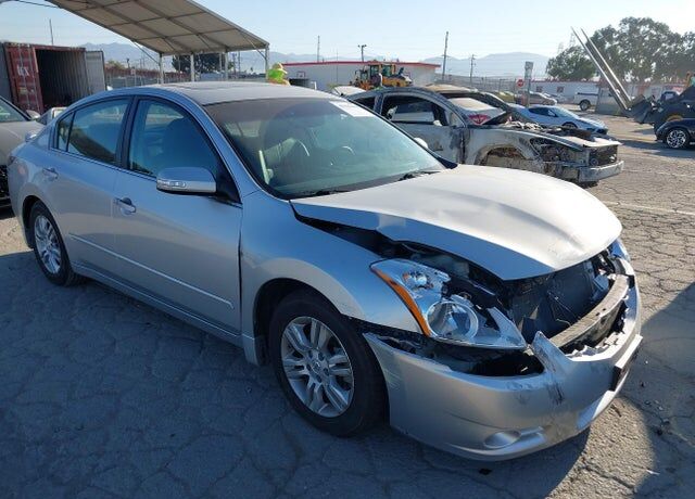 2010 NISSAN Altima