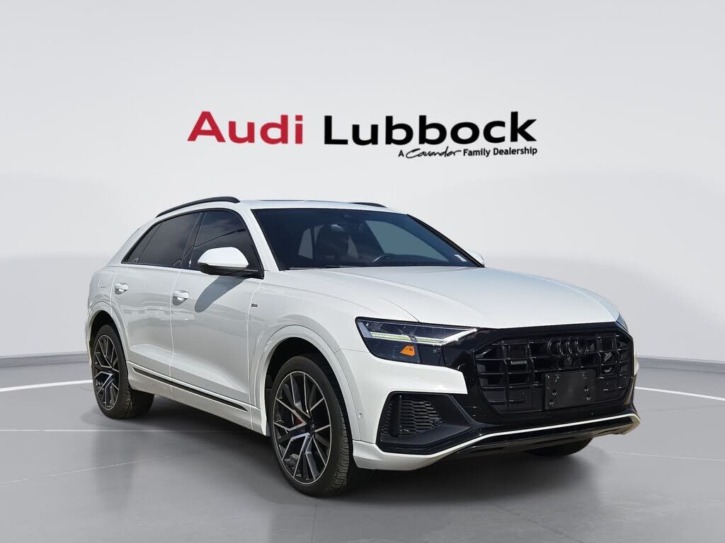 2022 AUDI Q8