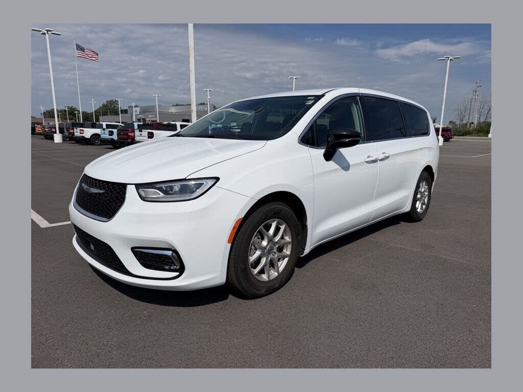 2024 CHRYSLER Pacifica