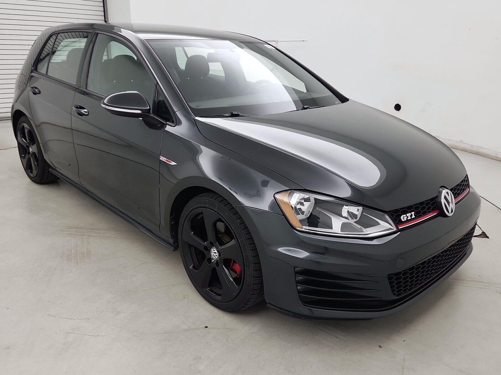 2017 VOLKSWAGEN Golf GTI