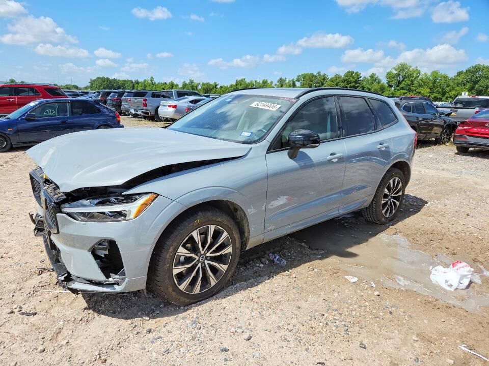 2024 VOLVO XC60