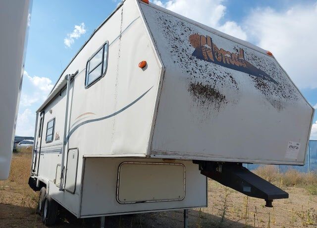 1999 SKYLINE CORPORATION Nomad