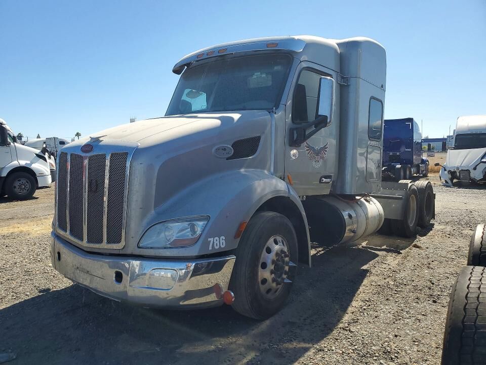 2020 PETERBILT 579