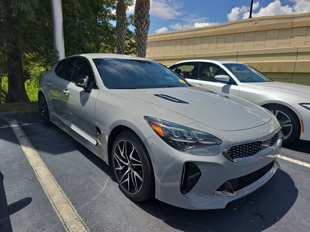 2022 KIA Stinger