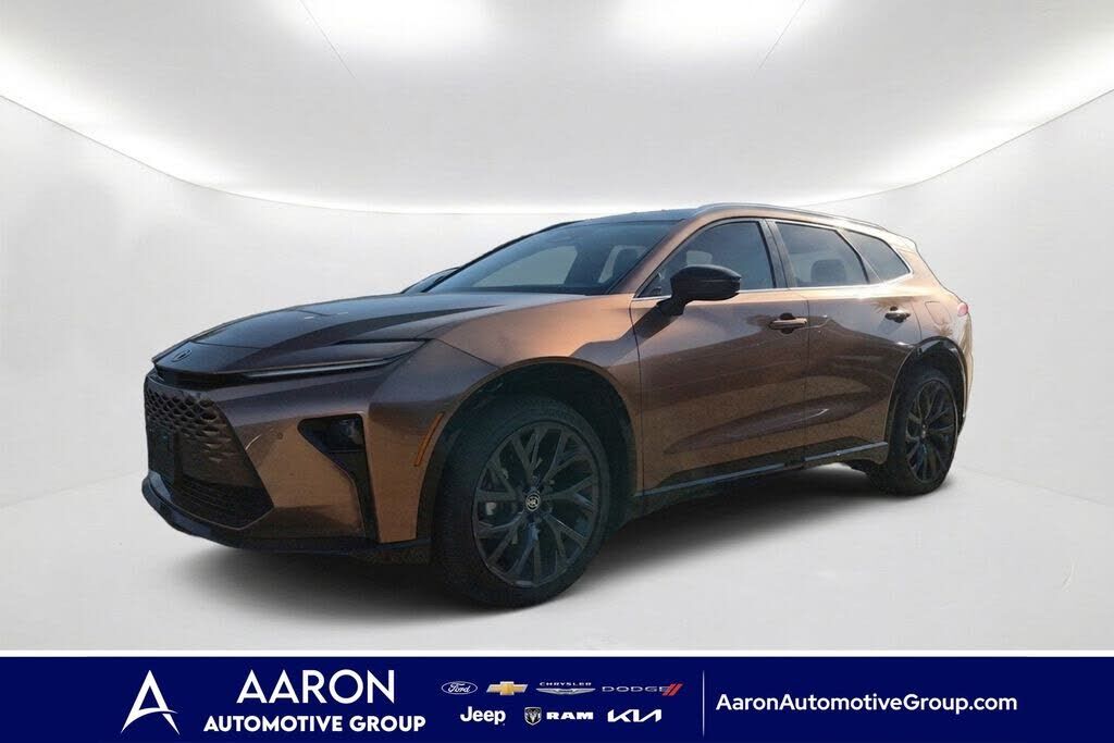 2025 TOYOTA Crown Signia