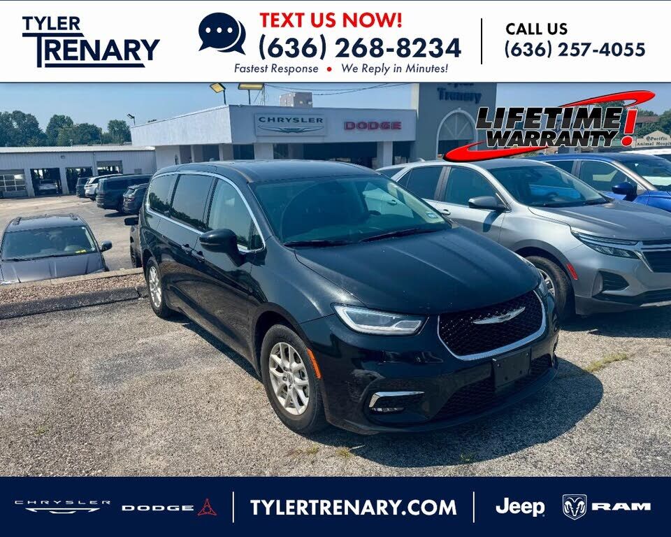2023 CHRYSLER Pacifica