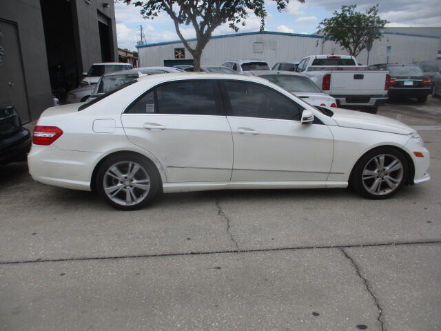 2013 MERCEDES-BENZ E-Class