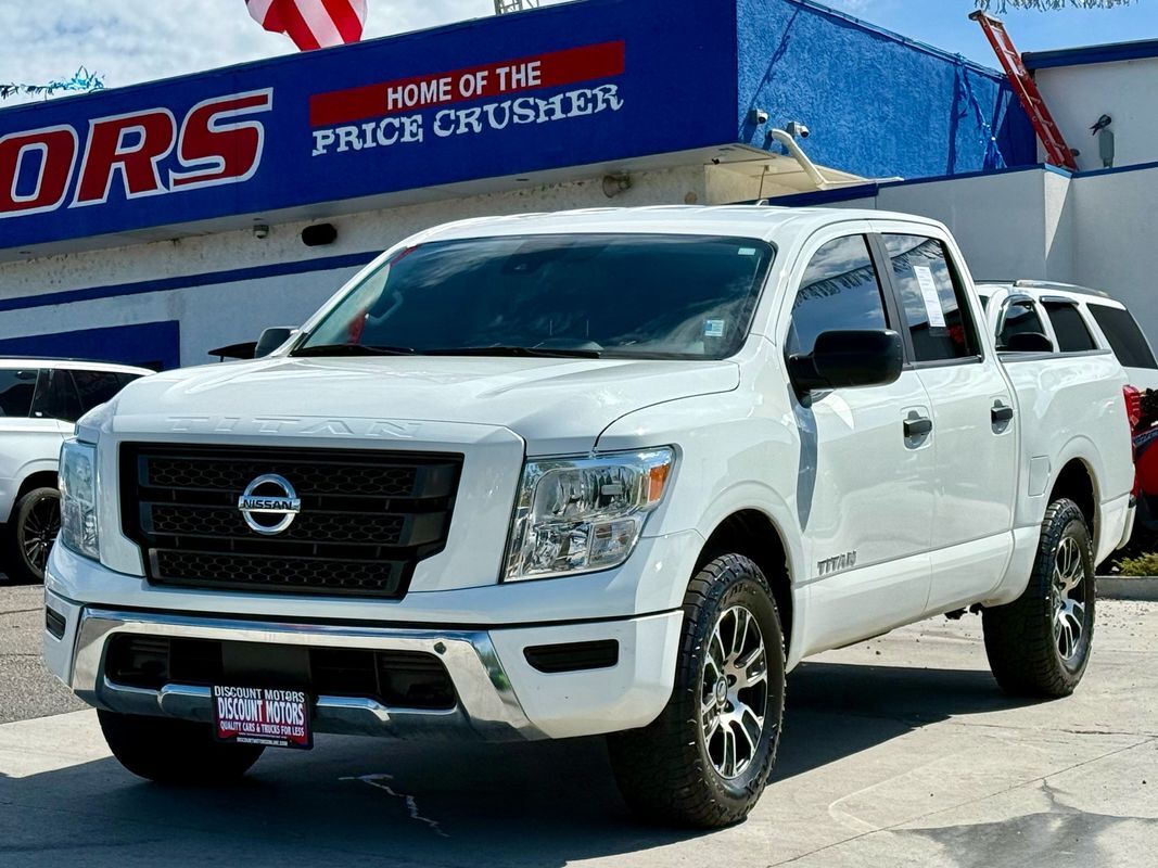 2022 NISSAN Titan