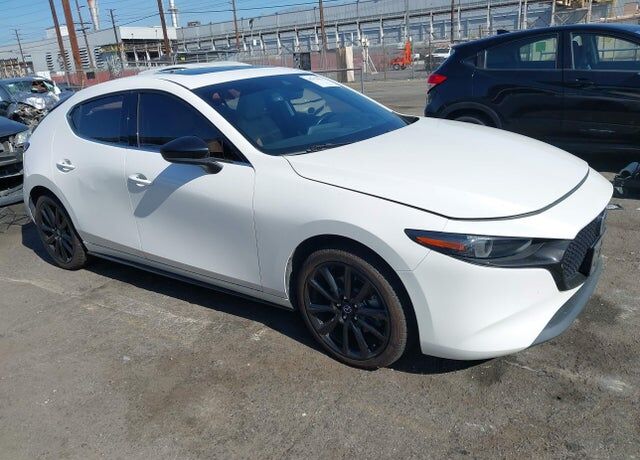 2022 MAZDA Mazda3