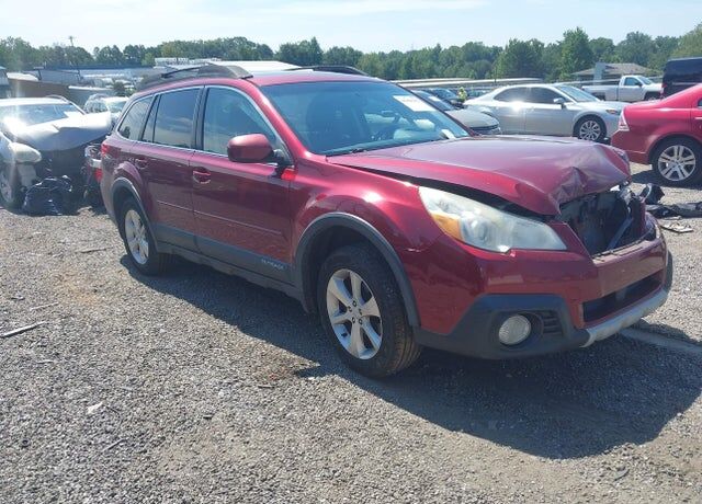 2014 SUBARU Outback