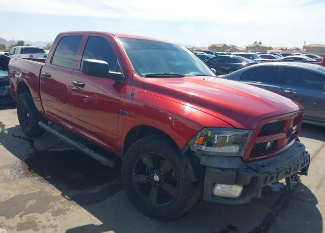 2012 DODGE Ram