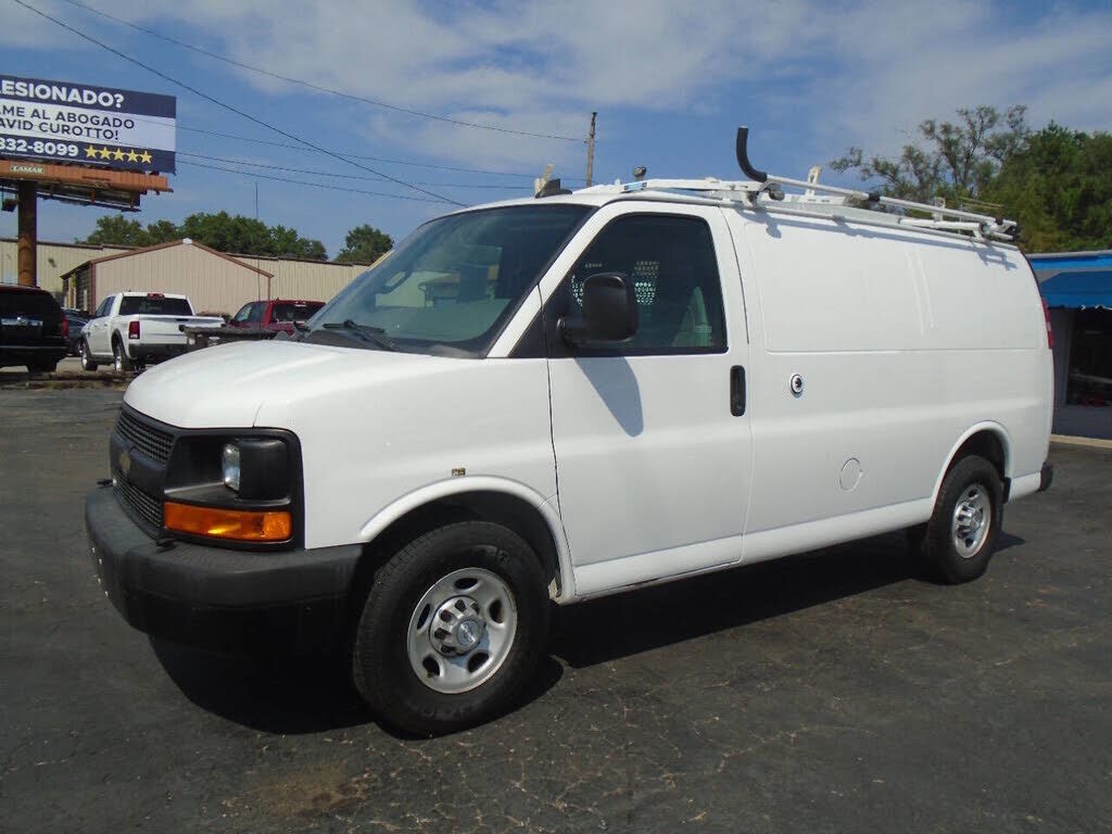 2017 CHEVROLET Express