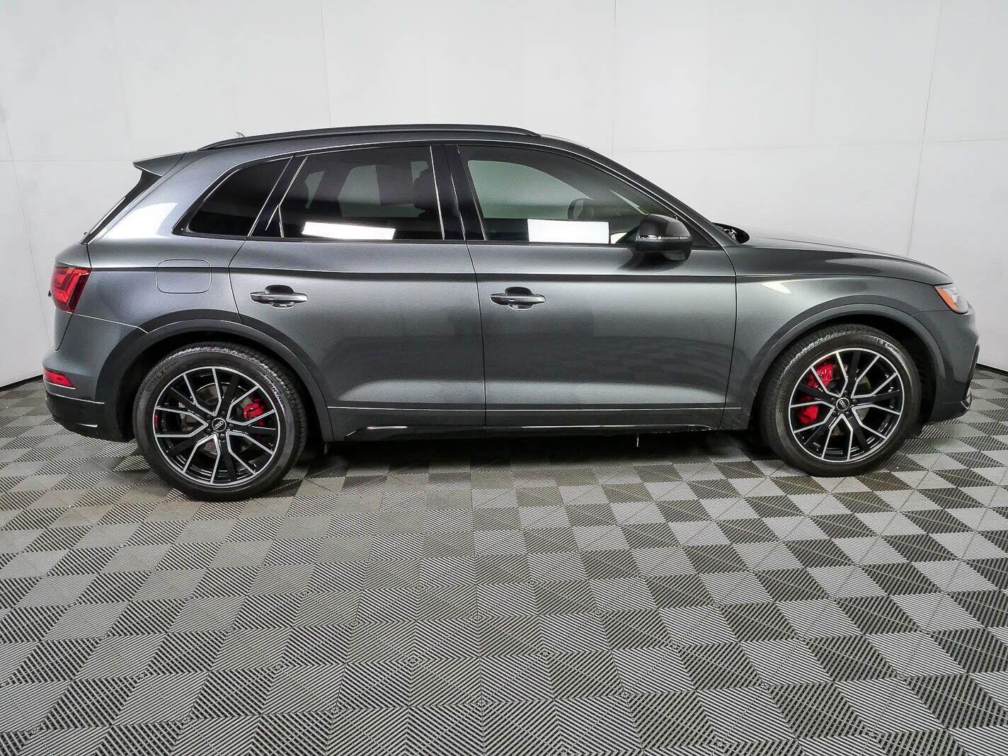 2023 Audi SQ5