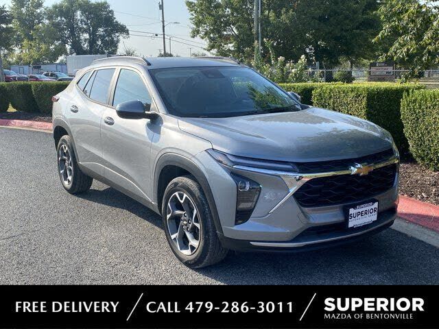 2024 CHEVROLET Trax