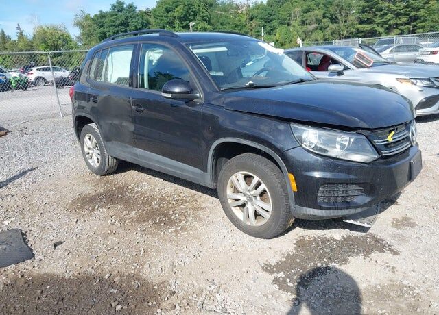 2017 VOLKSWAGEN Tiguan