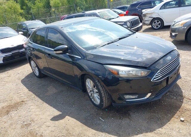 2017 FORD Focus