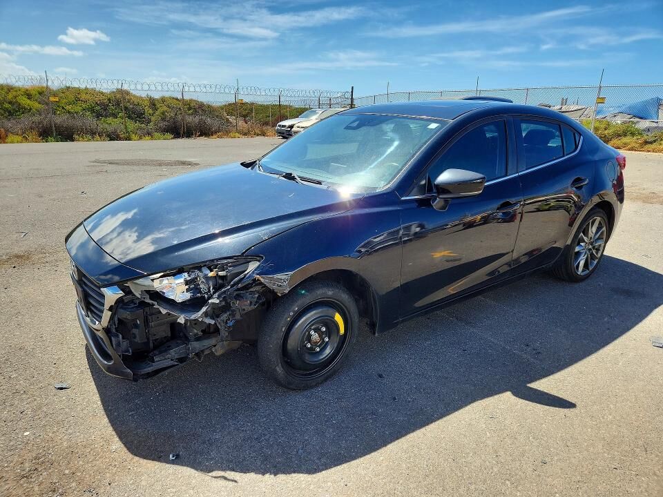 2018 MAZDA Mazda3