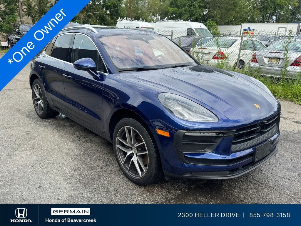 2022 PORSCHE Macan